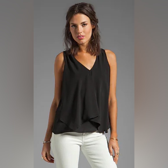Babaton Tops - Aritzia Babaton 100% silk tank top